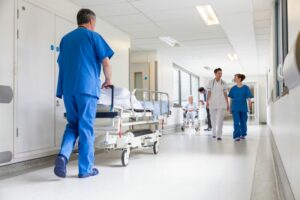 In hospitals and healthcare facilities, reliability is non-negotiable. All systems must operate seamlessly around the clock, and vacuum systems are no exception. Historically, the medical industry relied on oil-lubricated or dry rotary vane vacuum pumps to meet these needs. But over time, hospitals have turned to claw pumps more frequently due to their minimal maintenance requirements and additional benefits. This blog will discuss why claw vacuum pumps are becoming the preferred solution in medical vacuum systems, with a special focus on their low-maintenance advantage.